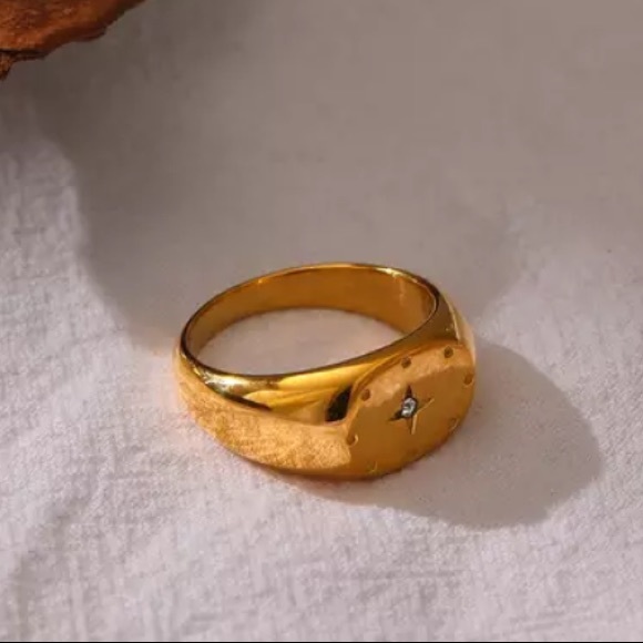 🌟18K gold plated star signet ring - Picture 4 of 8